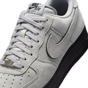 NIKE AIR FORCE 1 '07 LV8