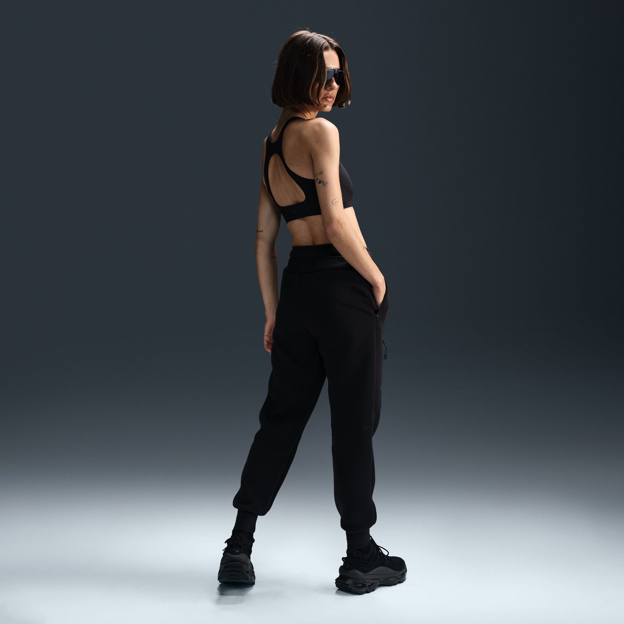 NIKE WOMENS TECH FLEECE JOGGER