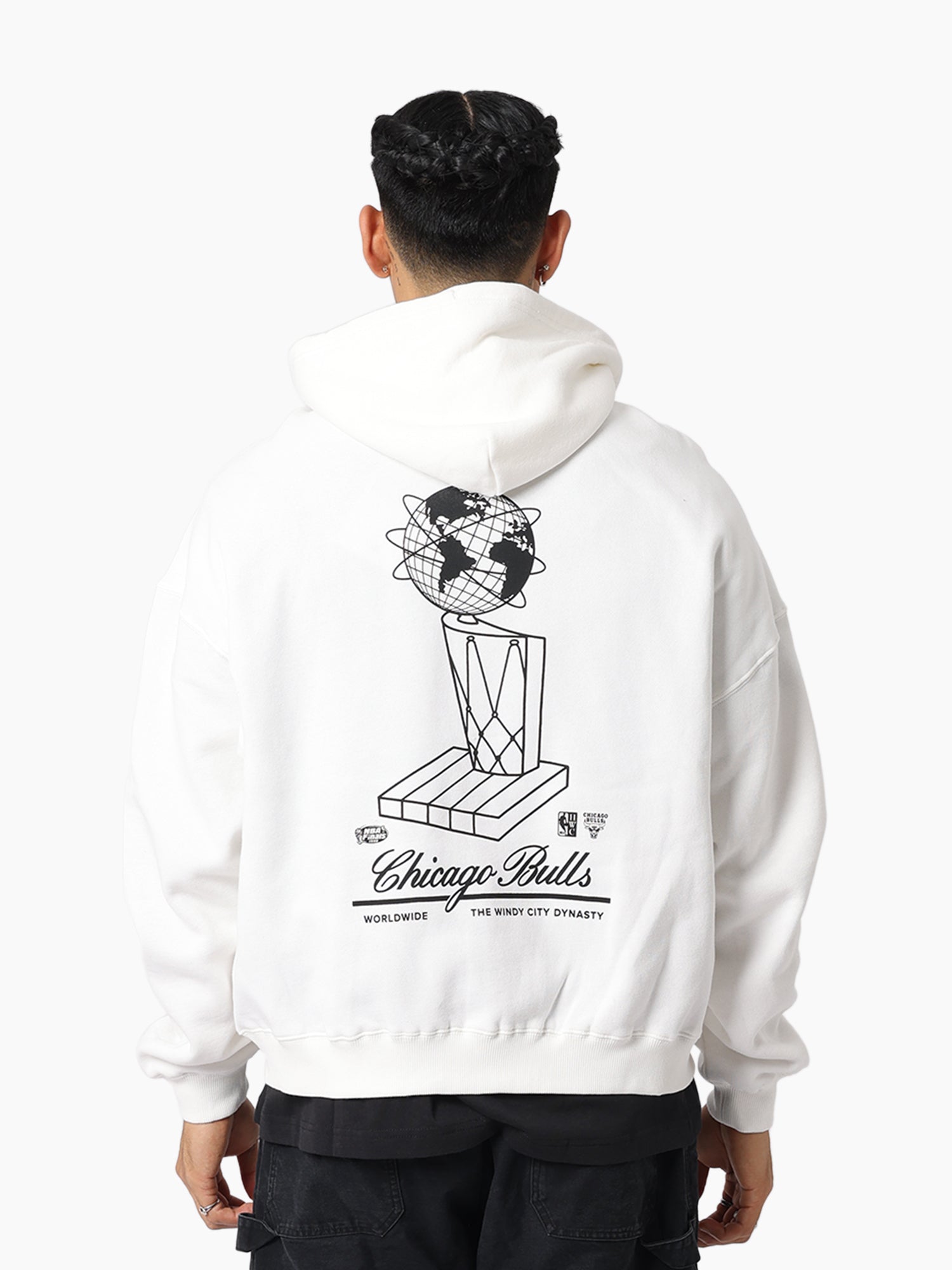 MITCHELL & NESS BULLS WORLDWIDE HOODIE