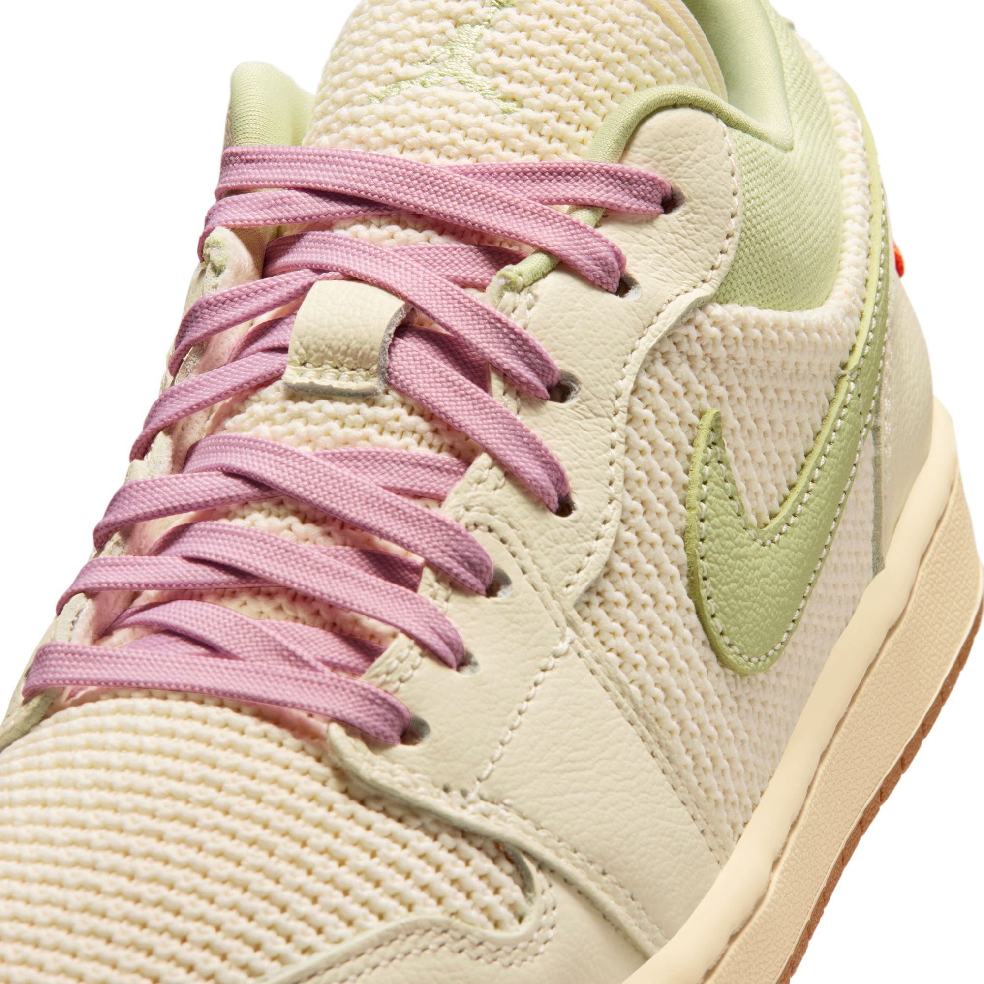 WOMENS AIR JORDAN 1 LOW SE