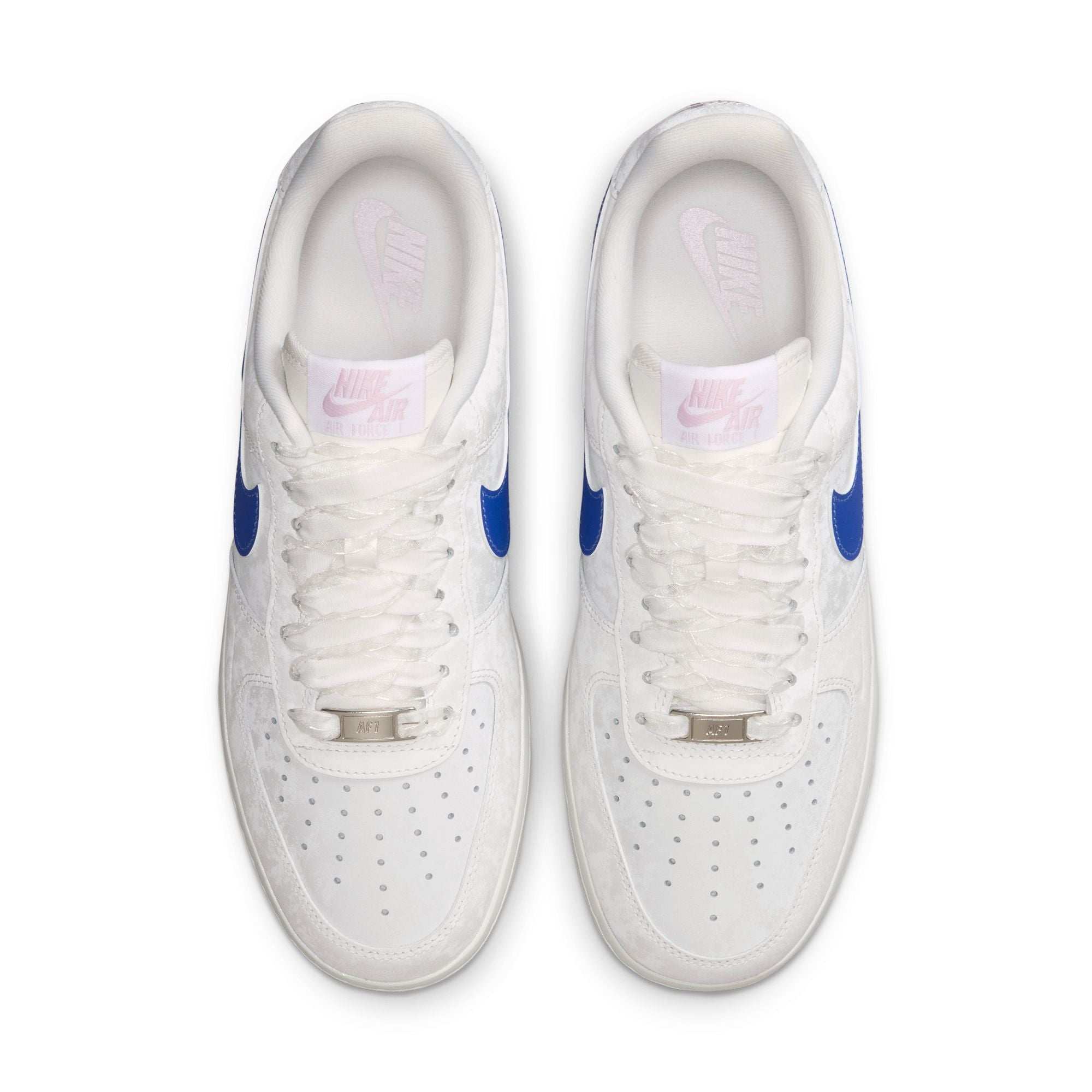 NIKE WOMENS AIR FORCE 1 '07 LV8