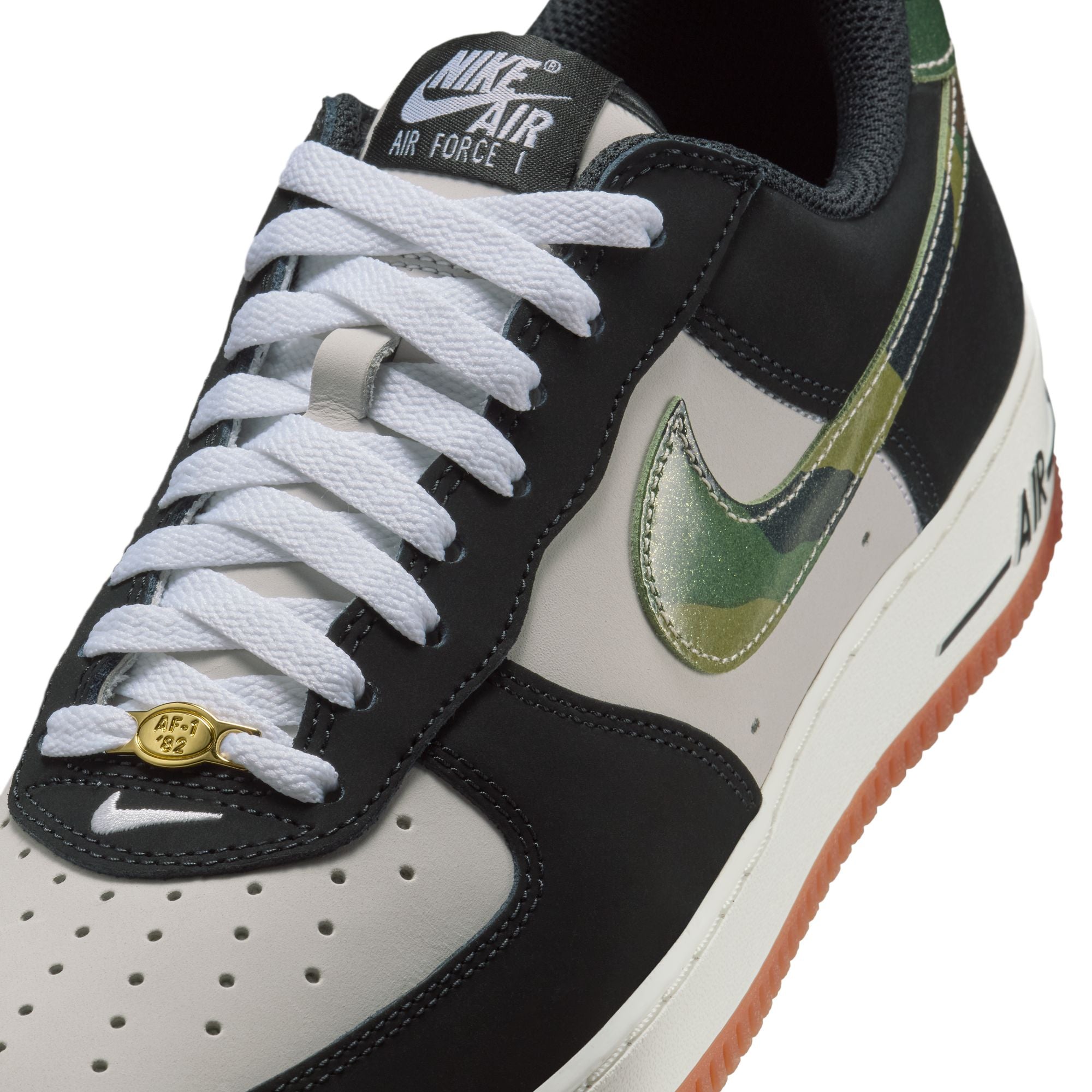 NIKE AIR FORCE 1 LOW RETRO