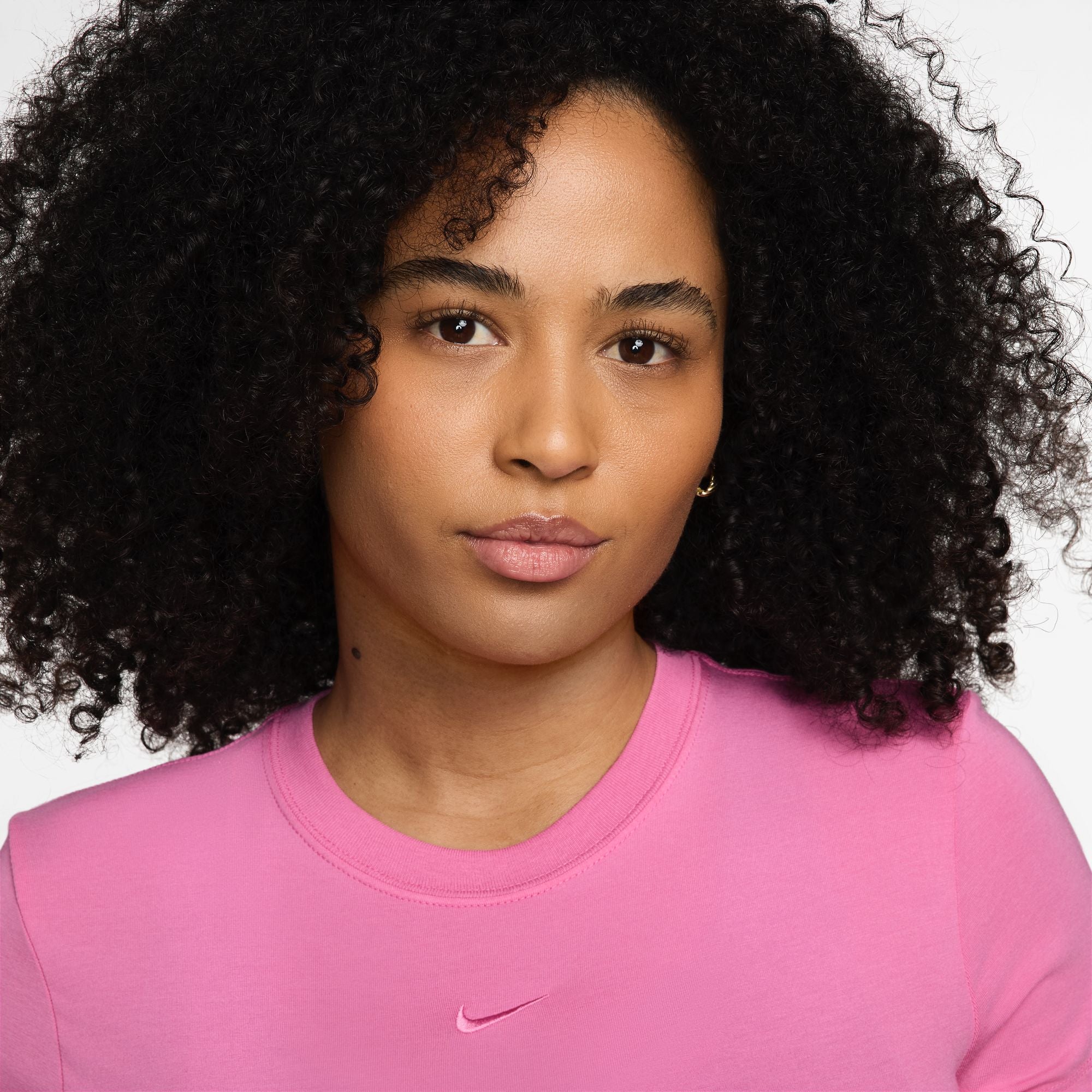 NIKE WOMENS CROPPED TEE