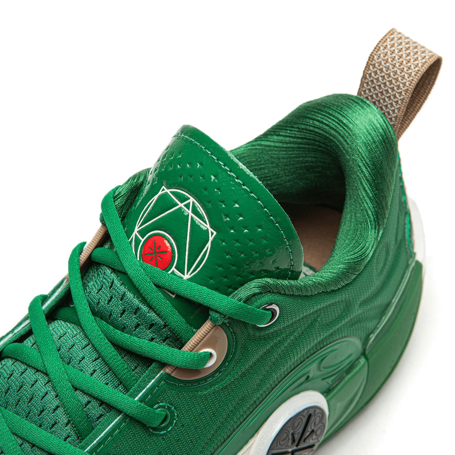 WAY OF WADE 12 'WADE BOULEVARD'