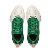 WAY OF WADE 12 'WADE BOULEVARD'