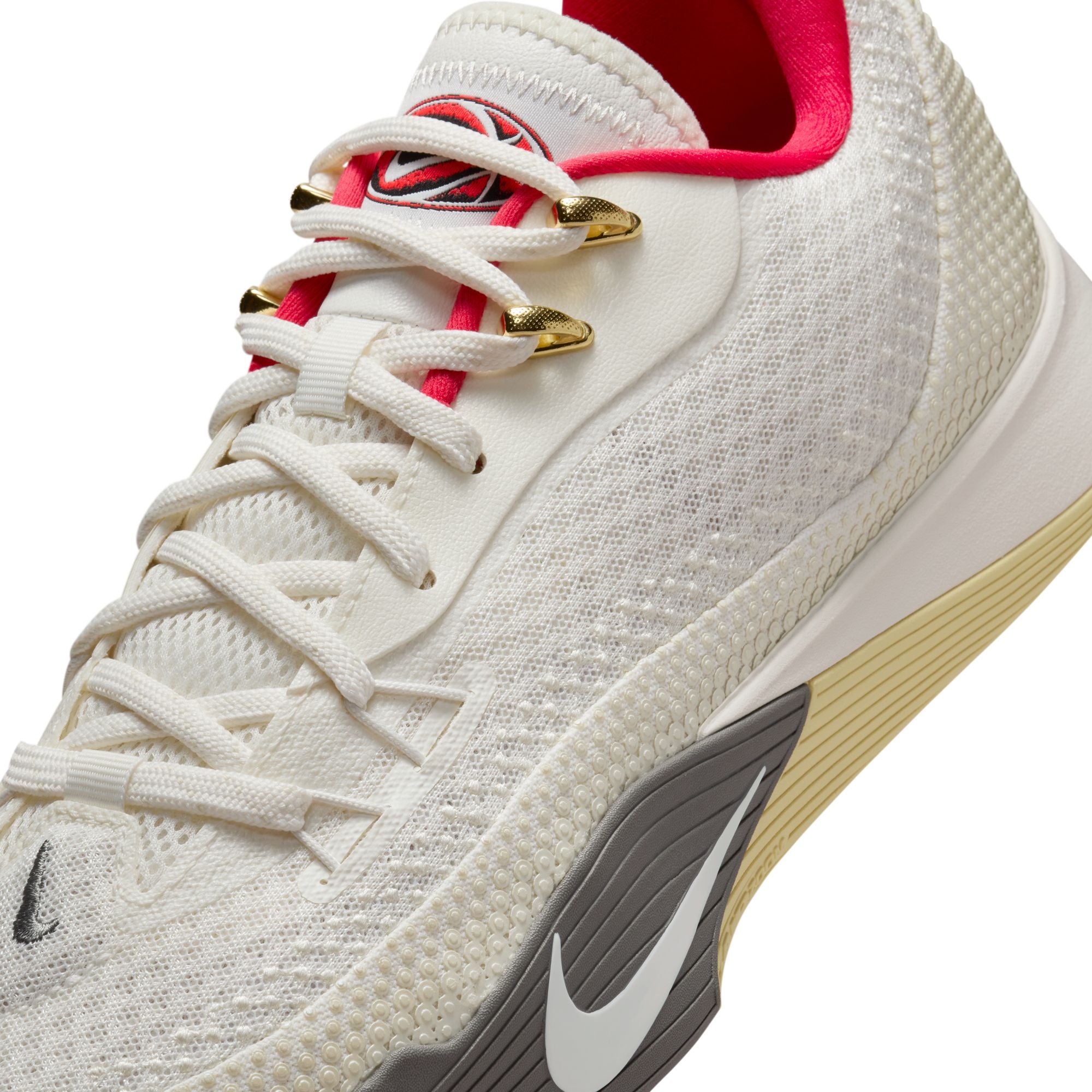 NIKE S.T. FLARE
