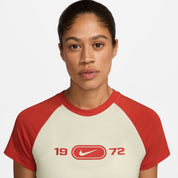 NIKE WOMENS CHILL KNIT RAGLAN TEE