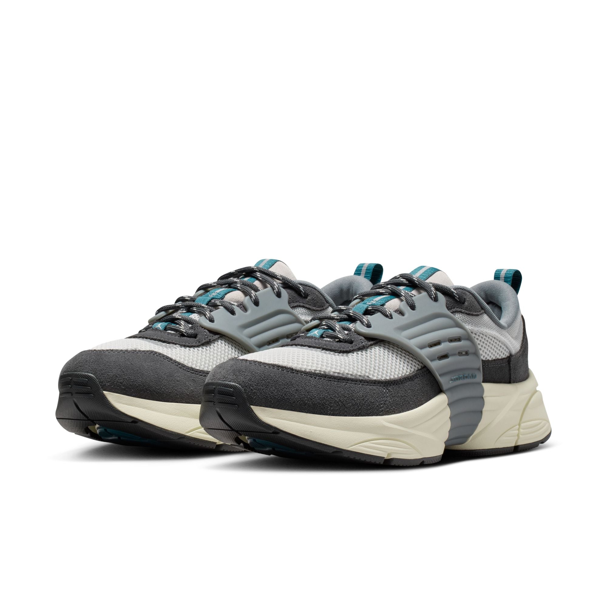 JORDAN TRUNNER O/S