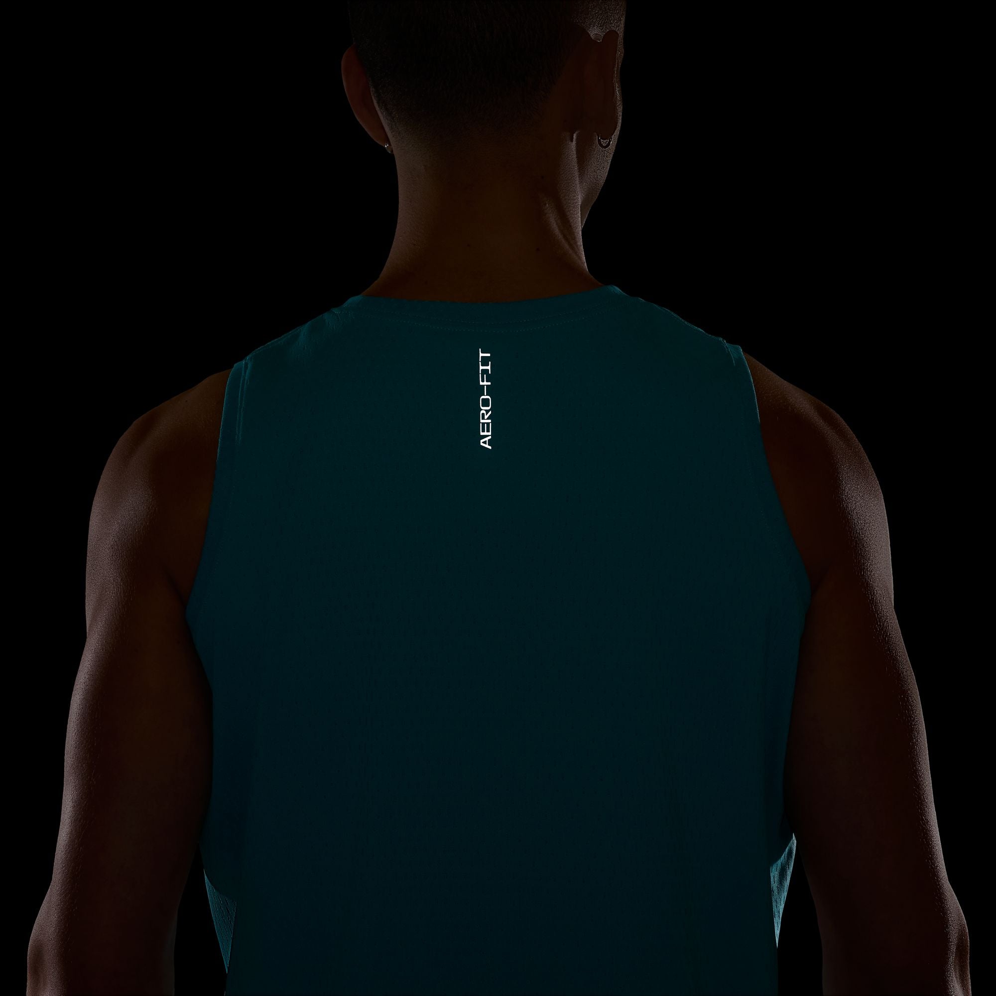 NIKE MENS SABRINA AERO-FIT SLEEVELESS TOP