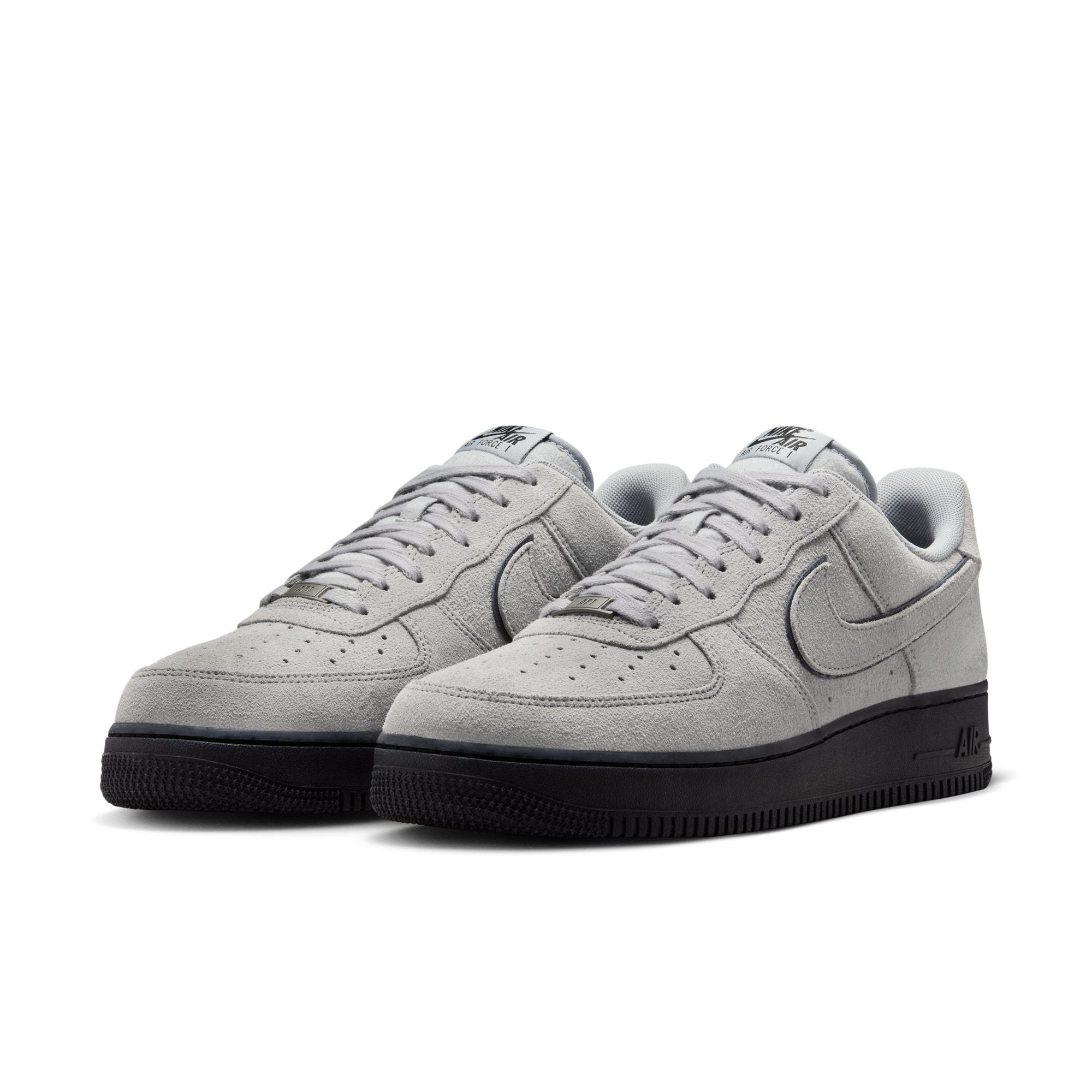 NIKE AIR FORCE 1 '07 LV8