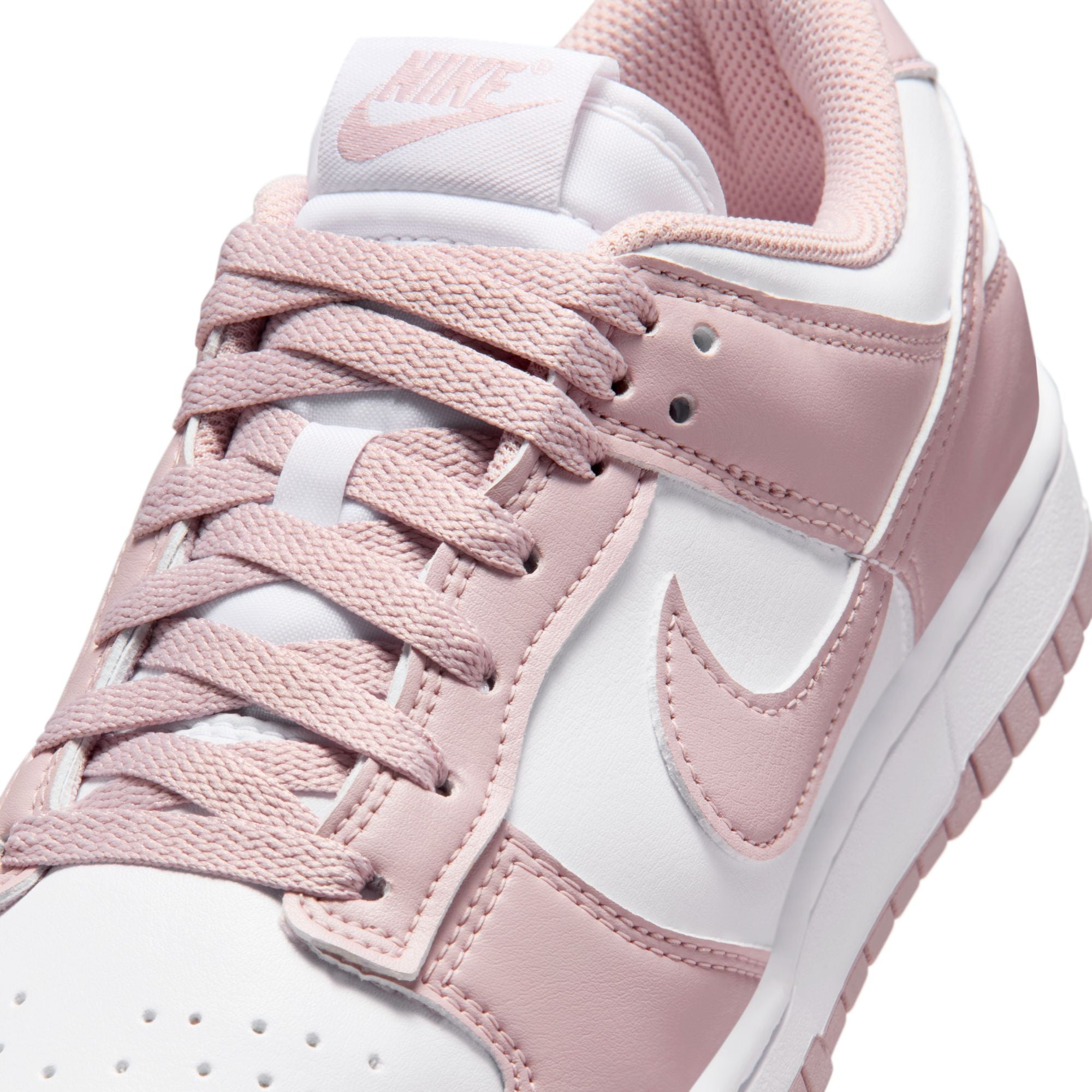 NIKE WOMENS DUNK LOW