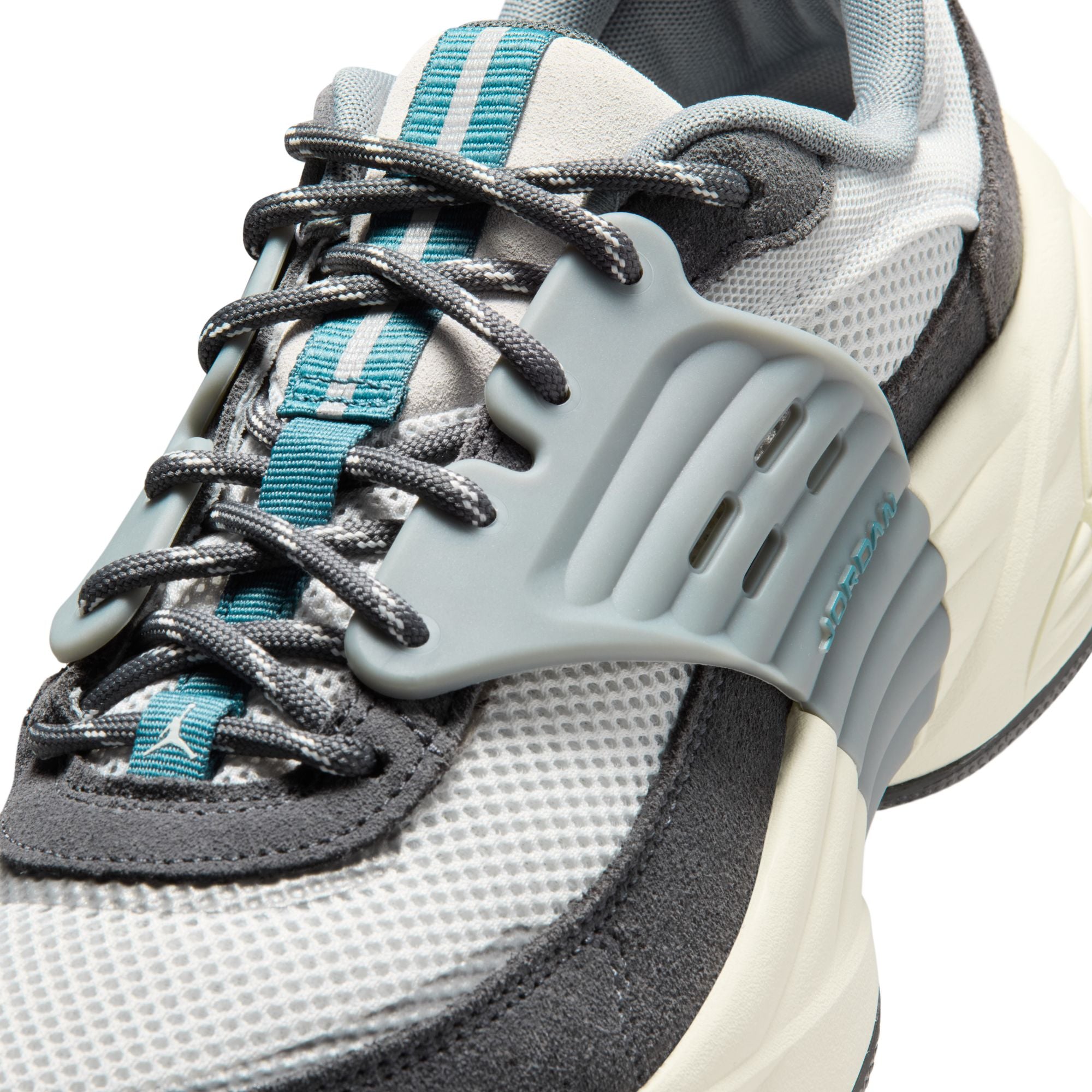 JORDAN TRUNNER O/S