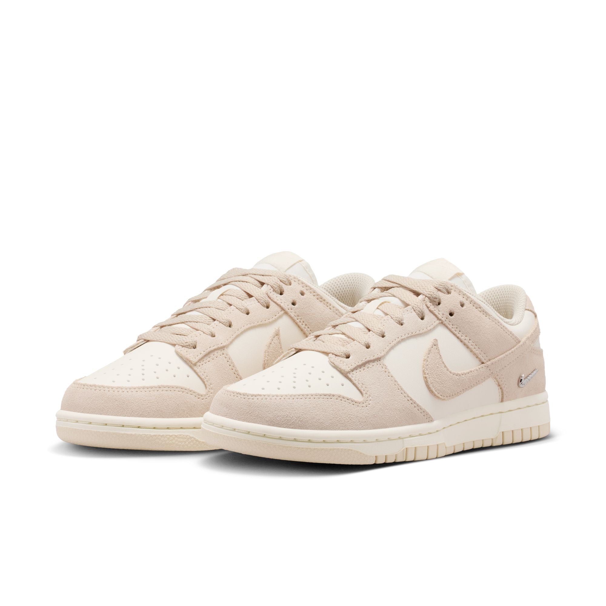 NIKE WOMENS DUNK LOW